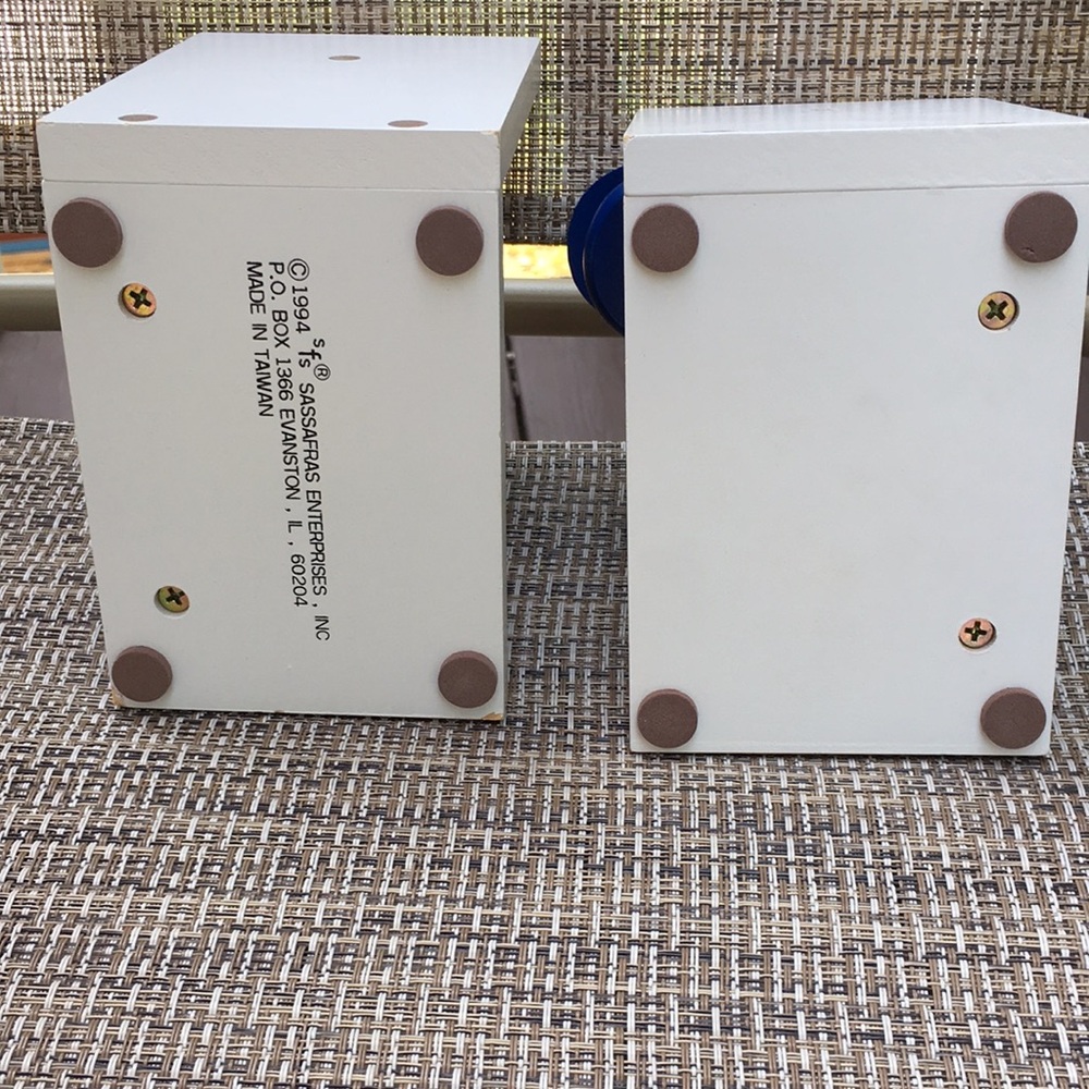 Adorable Airplane Bookends - Picture 8 of 12